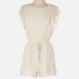 Kendall Lane Ivory Romper size small